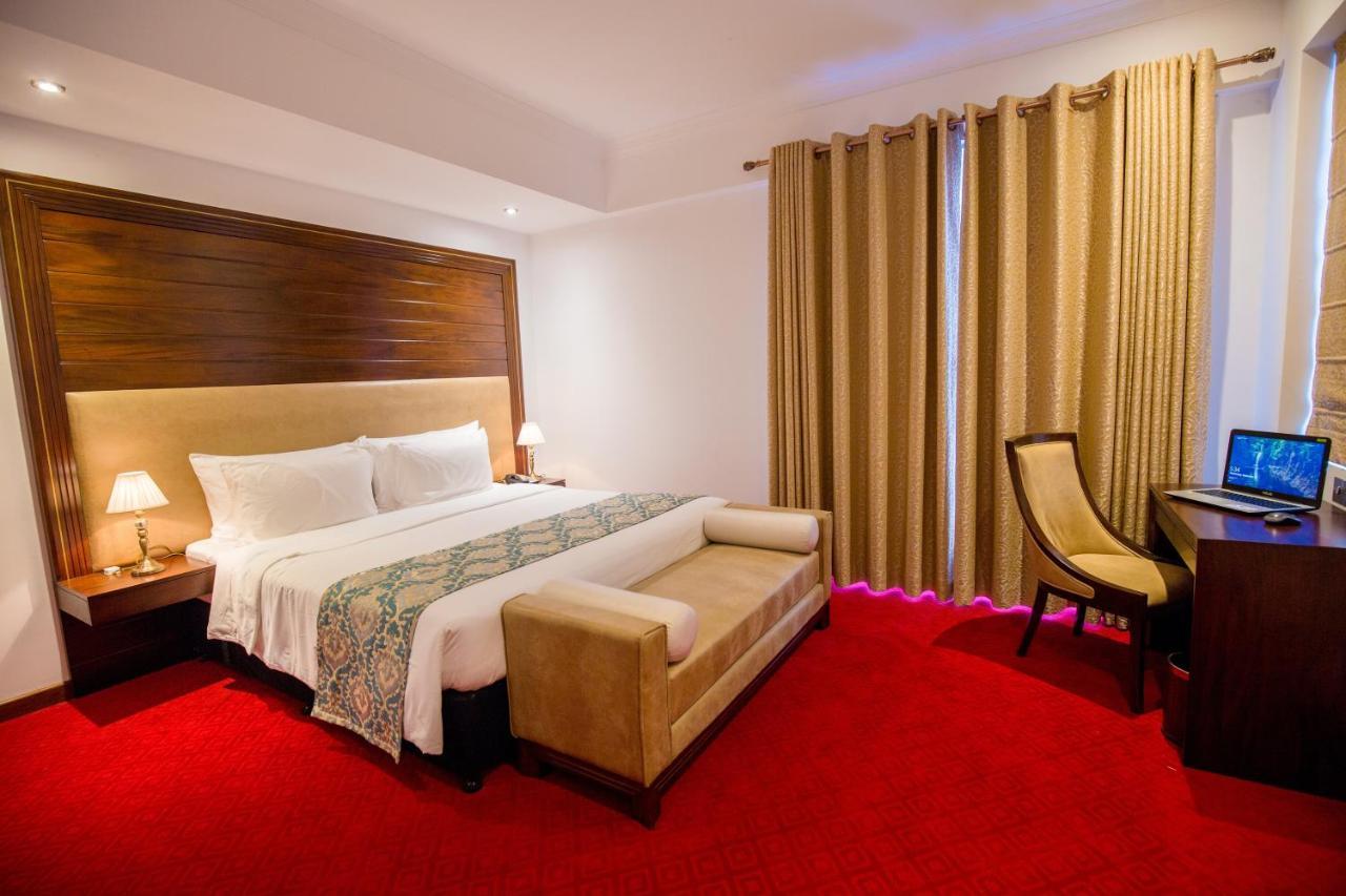 Trillium Boutique City Hotel Colombo Exterior photo