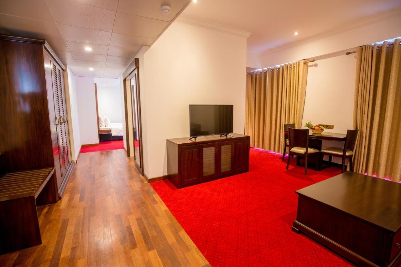 Trillium Boutique City Hotel Colombo Exterior photo