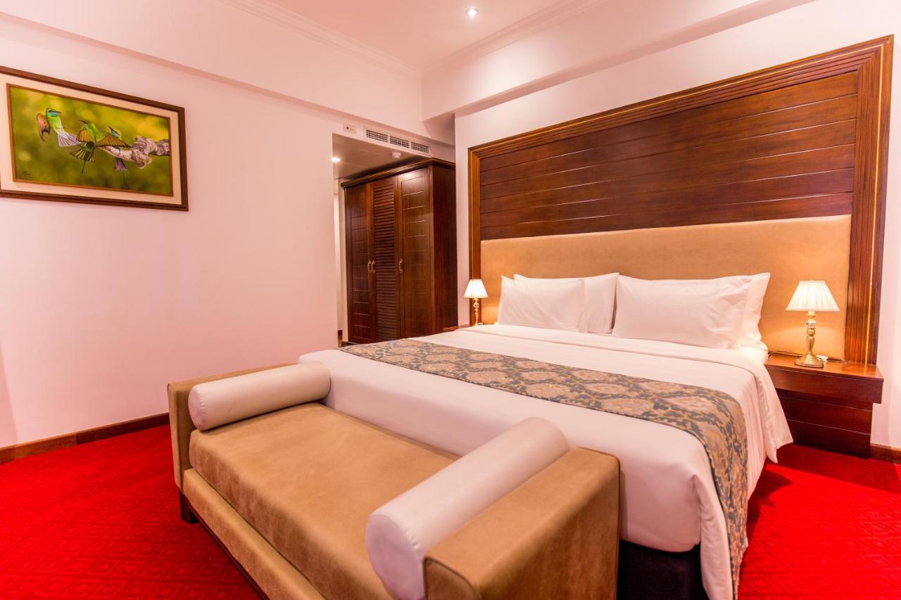 Trillium Boutique City Hotel Colombo Exterior photo