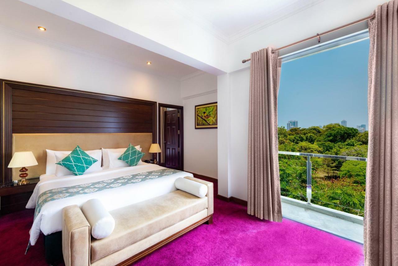 Trillium Boutique City Hotel Colombo Exterior photo